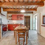 Holiday home In With Hill Views Urbania