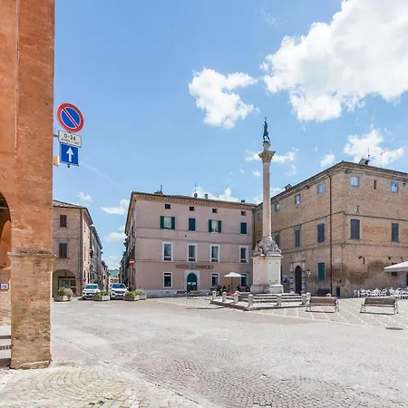 In With Hill Views Casa vacanze *