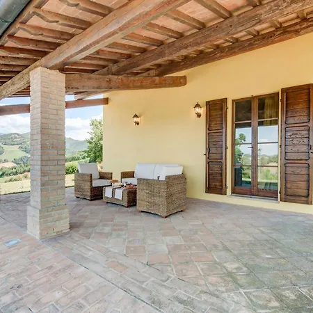 In With Hill Views *