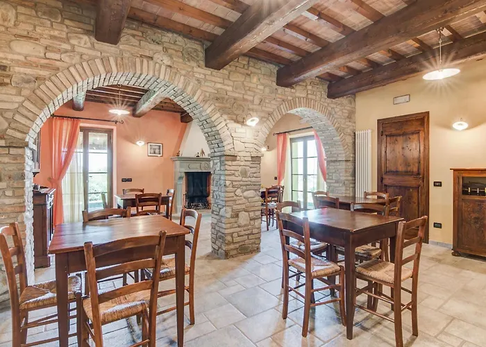 In With Hill Views *