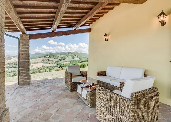 Σπίτι διακοπών In With Hill Views *