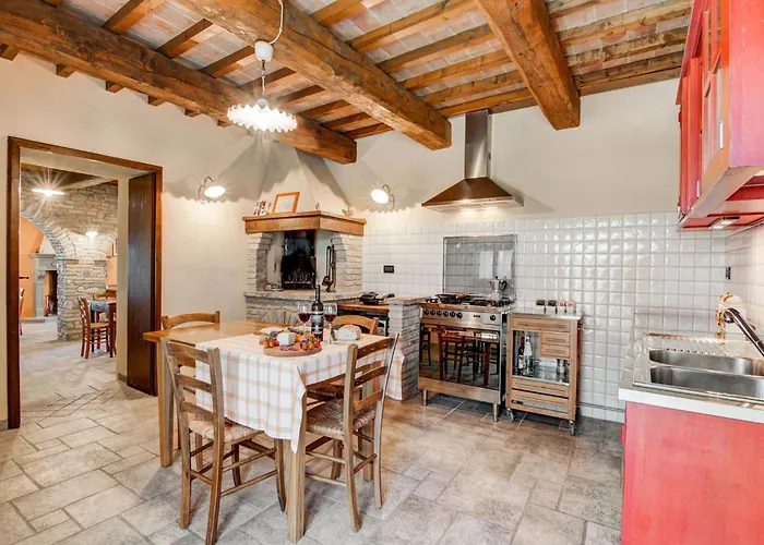 Σπίτι διακοπών In With Hill Views *